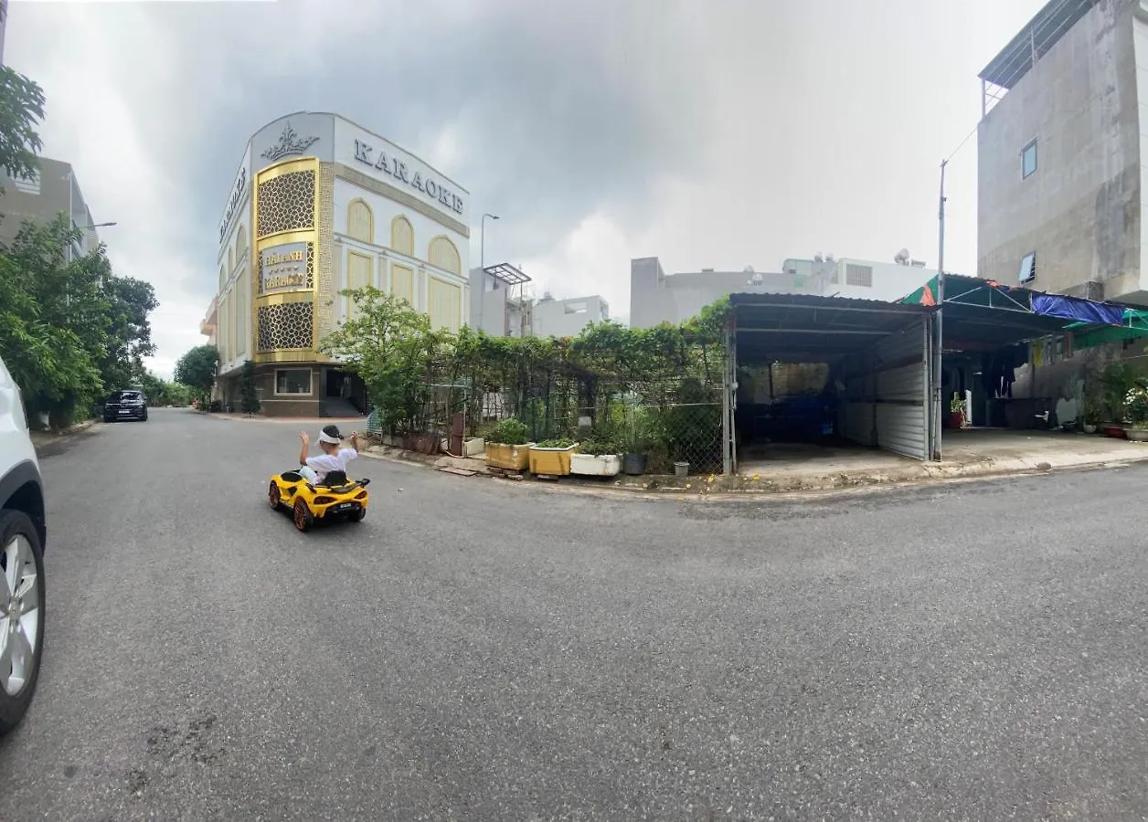 O Vung'S Homestay 头顿
