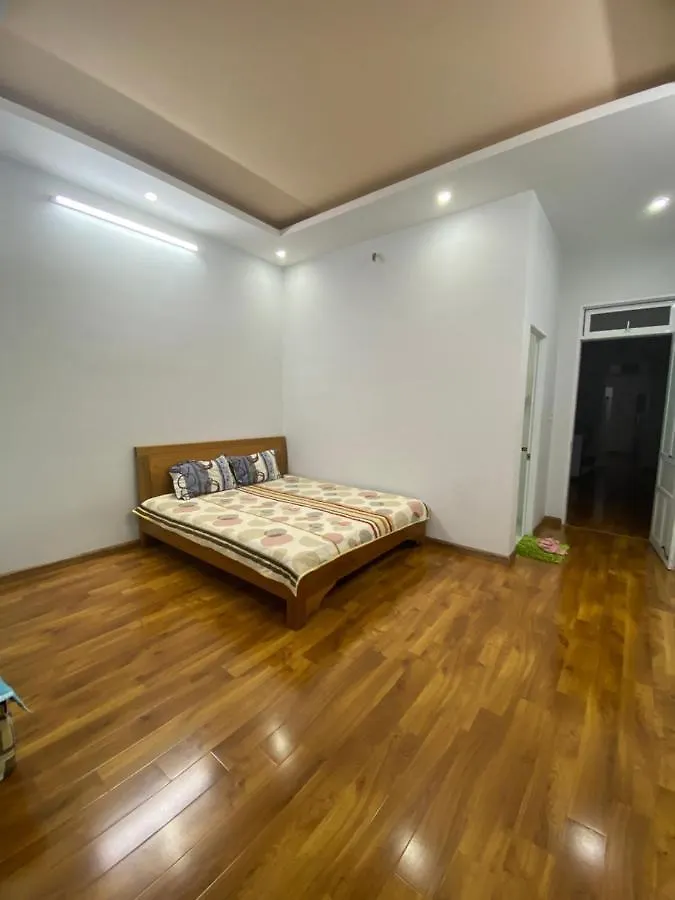 O Vung'S Homestay 头顿